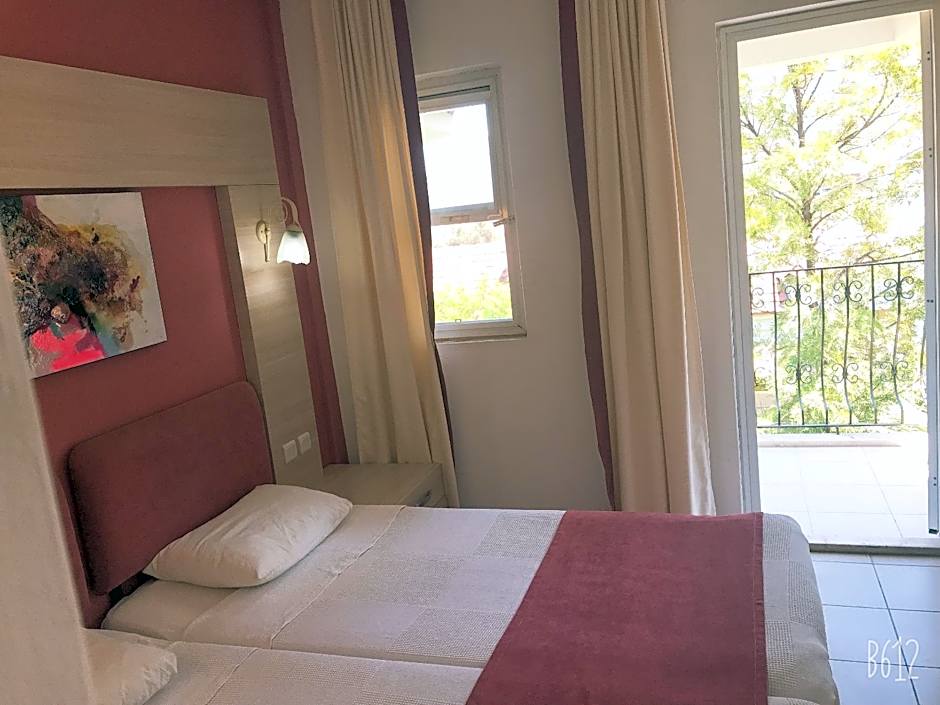 Ant Apart Hotel