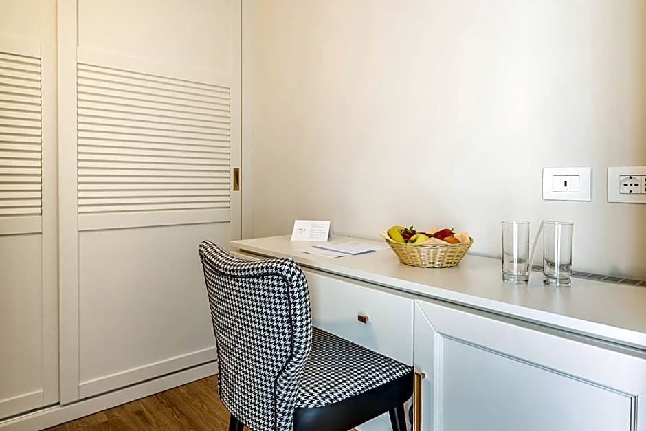 Sky Pool Hotel Sole Garda