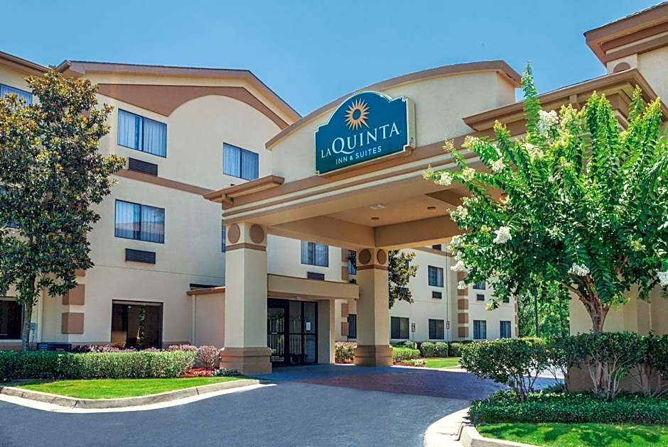 La Quinta Inn & Suites by Wyndham Jackson Airport/Pearl