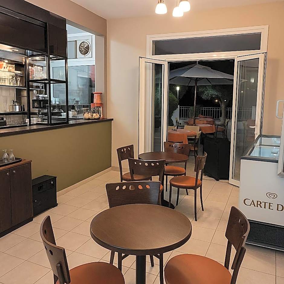 Blue Lake Holiday Homes - Keri Summer Escape