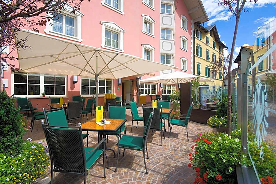 Cityhotel Goldener Adler B&B