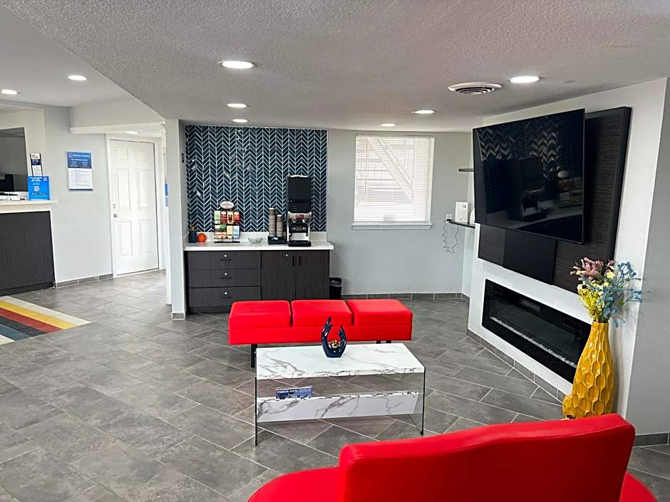 Studio 6 Tulsa OK Central