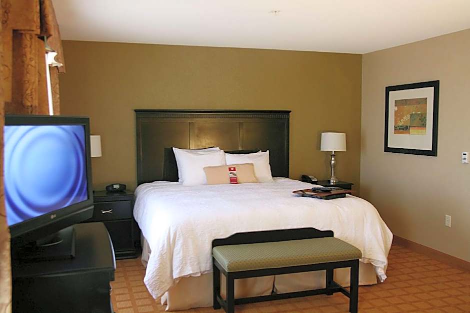 Photo 1 of 1 of 1 King Bed, Hearing/Mobility Accessible, Roll in Shower