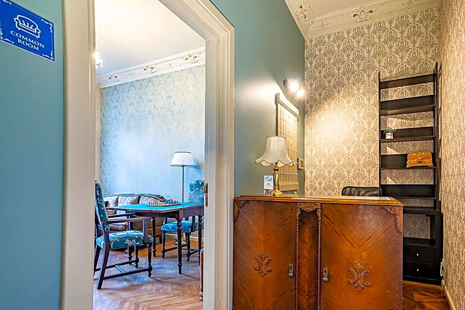 Blue Bird Boutique Hostel - Riga Old Town
