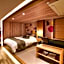 HOTEL the QUEEN