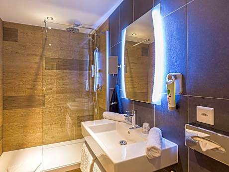 Standard Room with 2 single beds