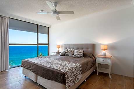 Three-Bedroom Apartment - Sub-Penthouse C