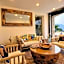 Loup Castel Boutique Hotel B&B