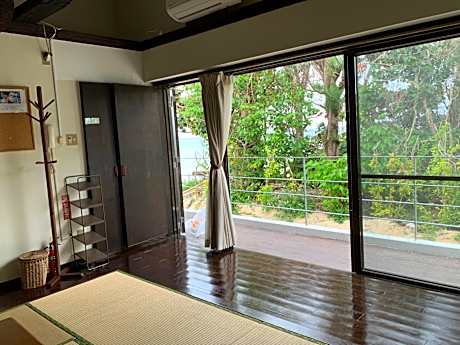 Japanese-Style Quadruple Room