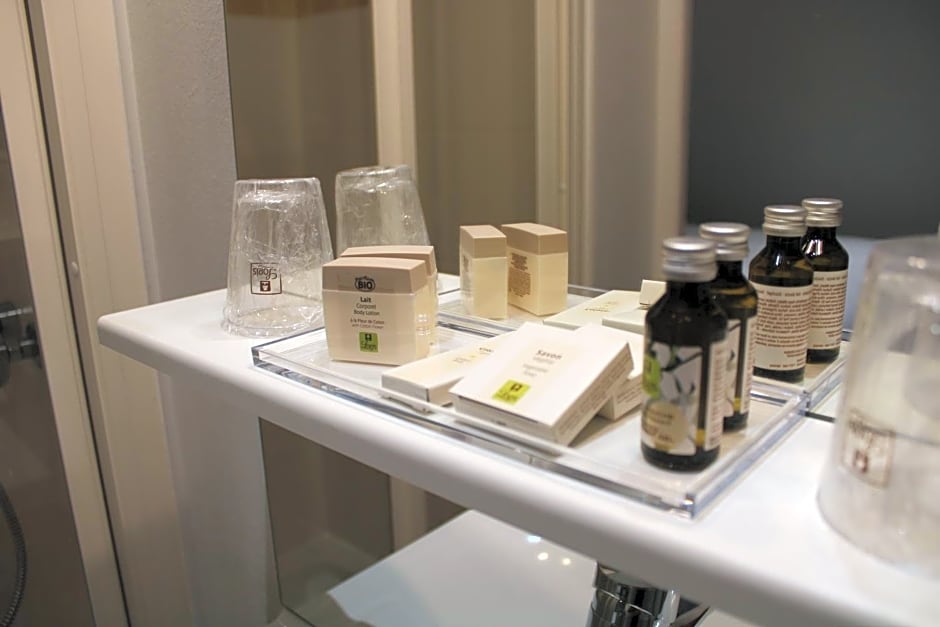 Logis Hotel De Paris