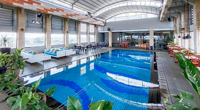 The Excelton Hotel Palembang