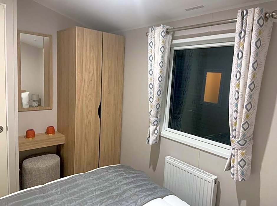 Southview Holiday Park, Deluxe Caravan