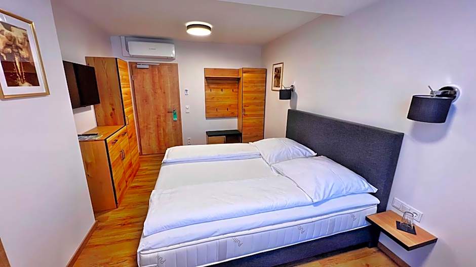 Hotel Zu den Drei Kronen