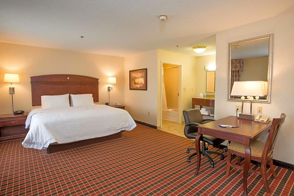 Hampton Inn By Hilton & Suites Dayton-Airport