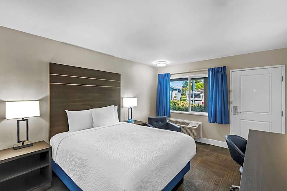 Travelodge by Wyndham Santa Rosa Wine Country