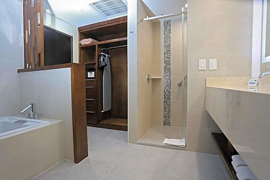 Holiday Inn Express & Suites Mexicali By IHG