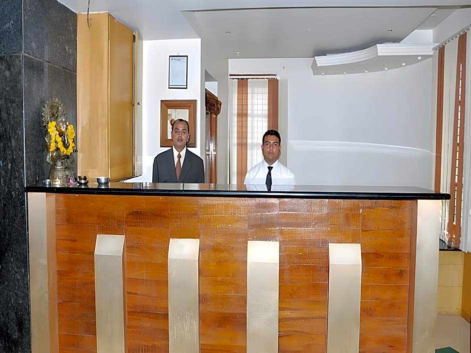 Hotel Rajsangam International 