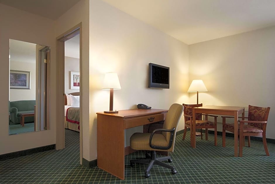 Ramada by Wyndham SeaTac Airport