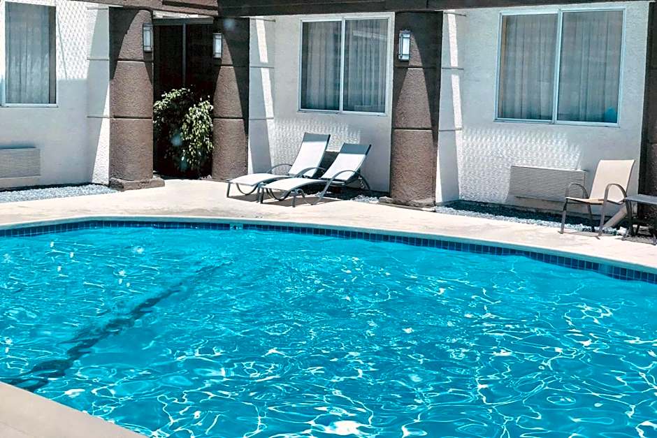 Country Inn & Suites by Radisson, San Jose International Airport, CA