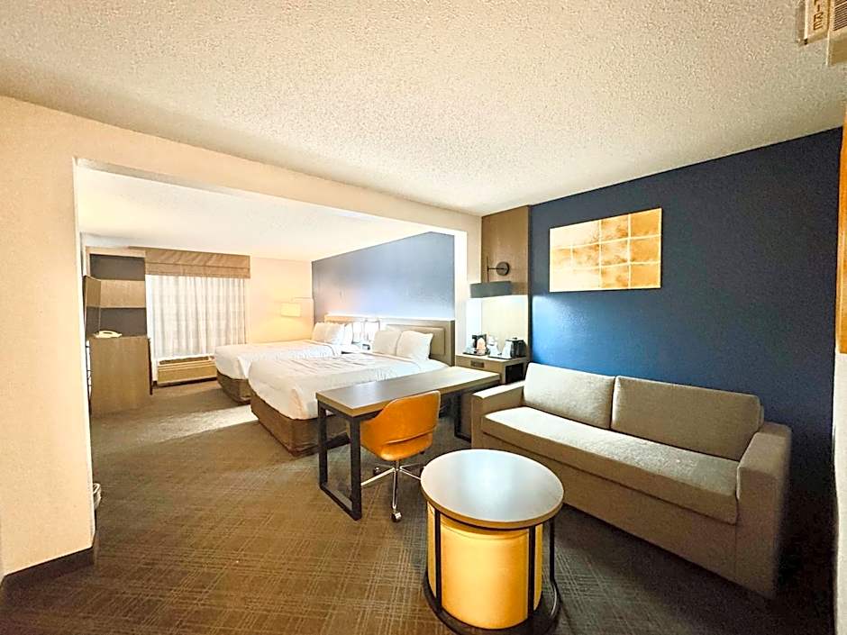 Comfort Inn & Suites Sheboygan I-43