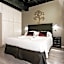 Navona First Rooms