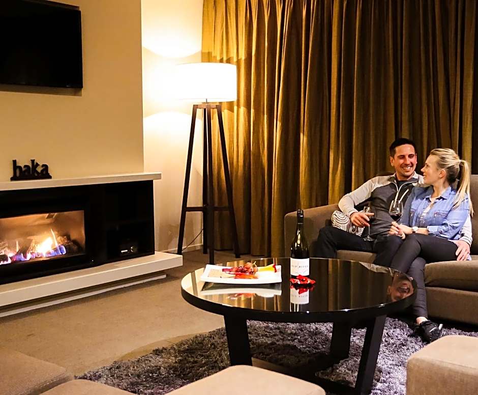 Village Lake Apartments