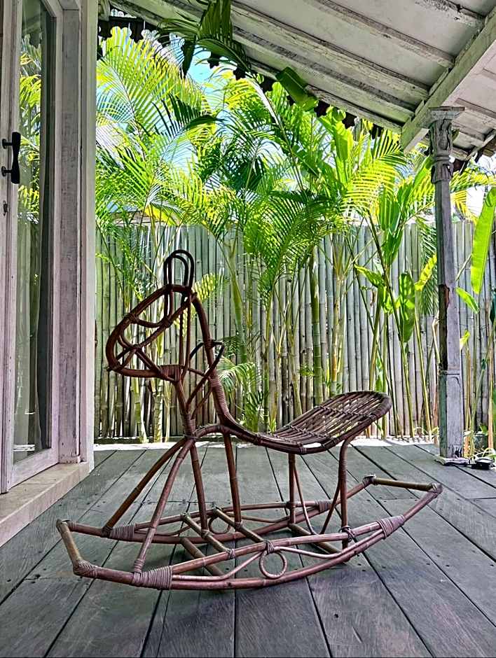 Captain Coconuts Gili Air