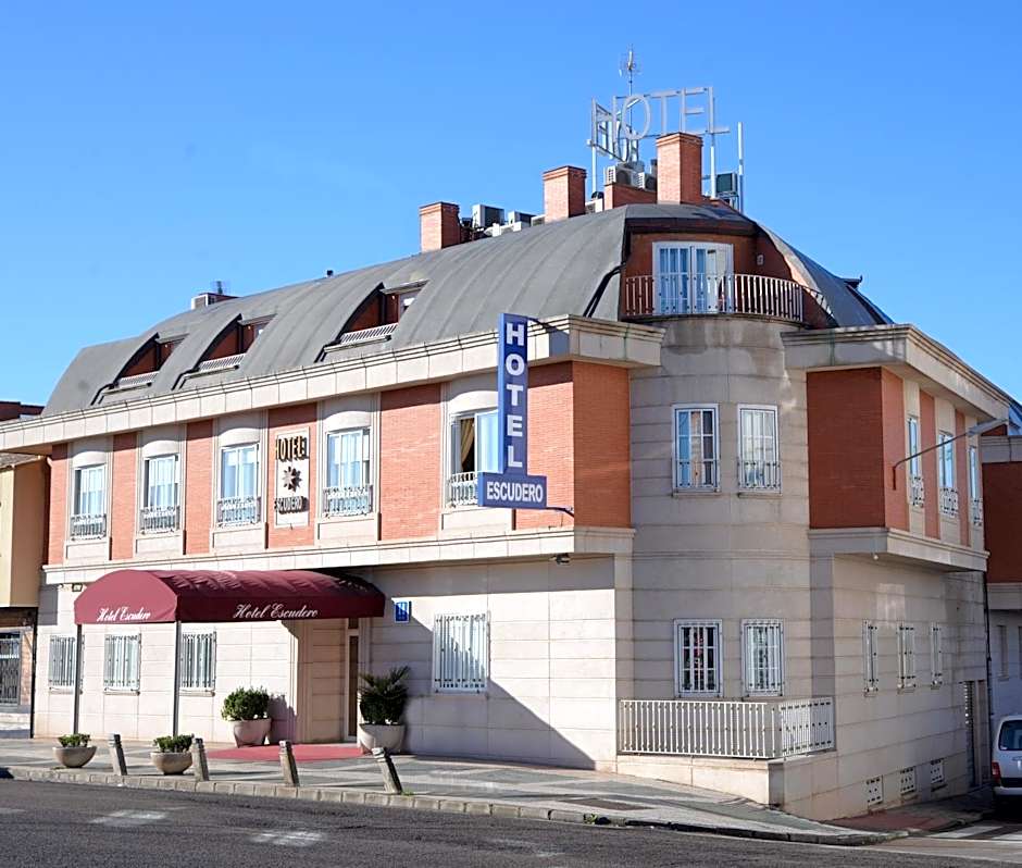 Hotel Escudero
