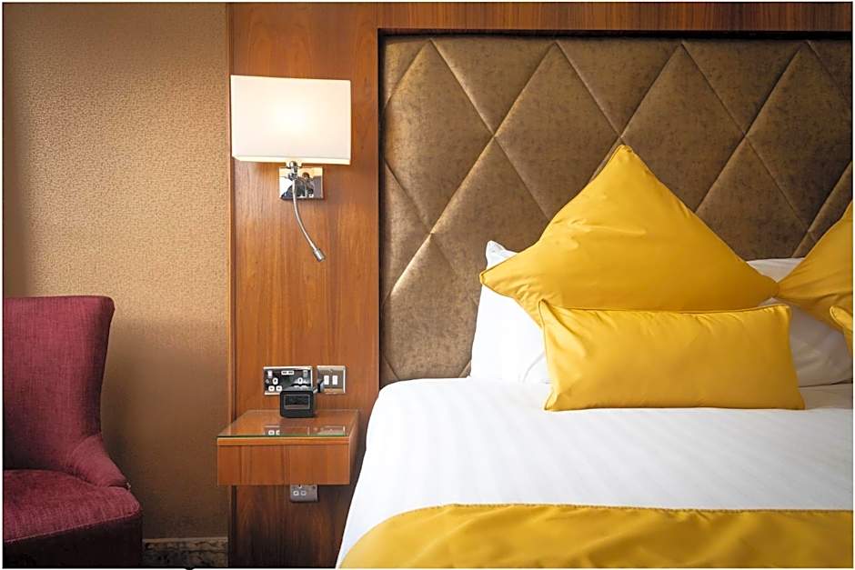 Donnington Manor Hotel