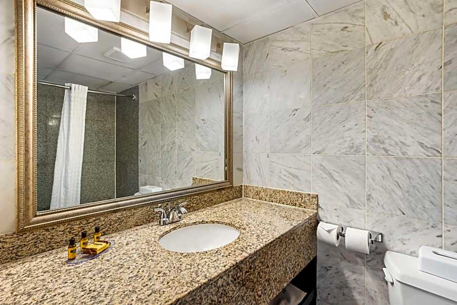 Best Western Plus Newark Airport West