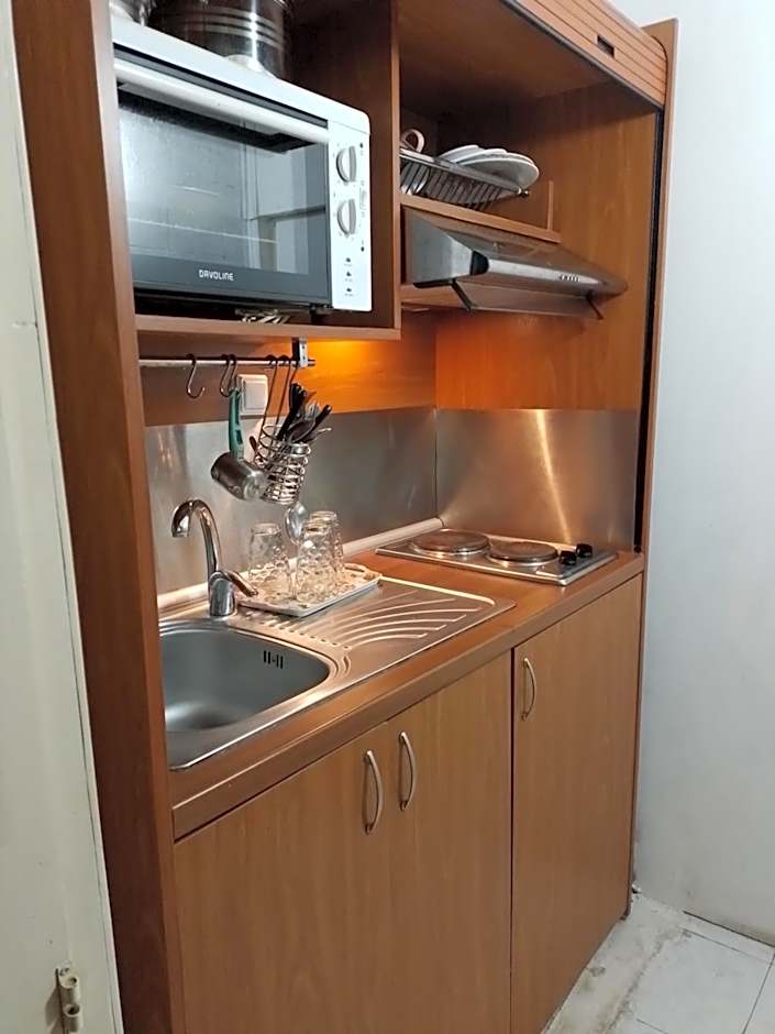 Miranta Hotel - Apartments & Studios