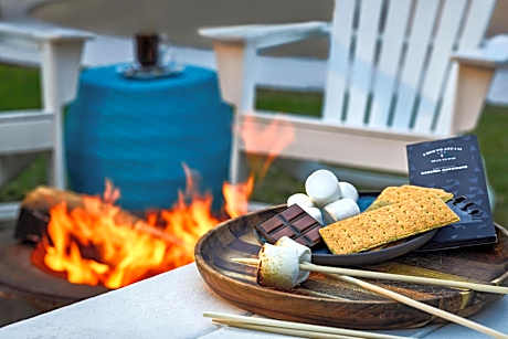 Faro Blanco Resort Marathon Florida Keys, Curio by Hilton