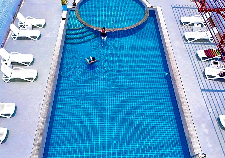 Blue Skyline Hotel