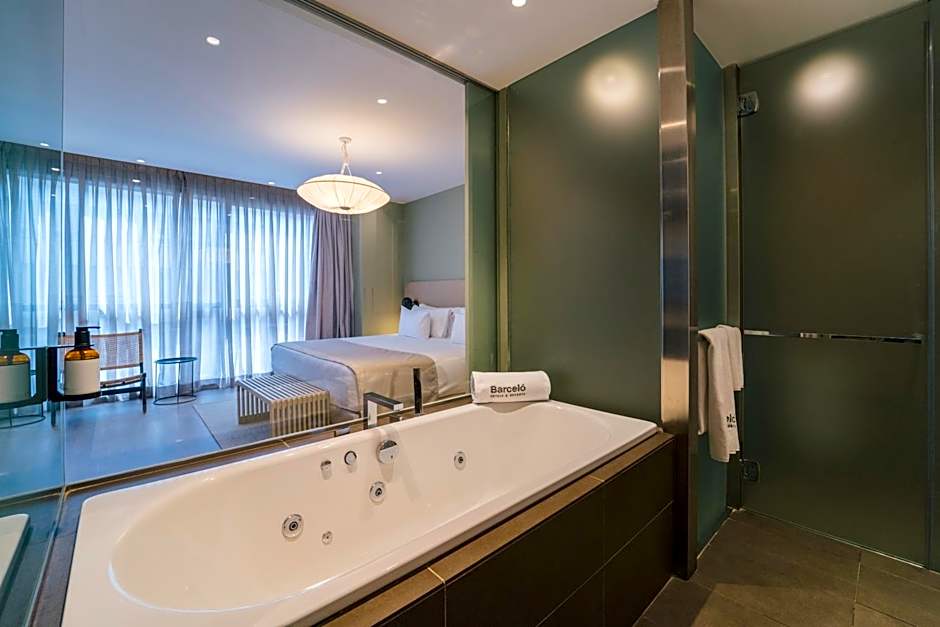 Barcelo Oviedo Cervantes