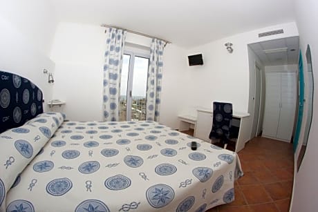 Double Room with Extra Bed (3 Adults)