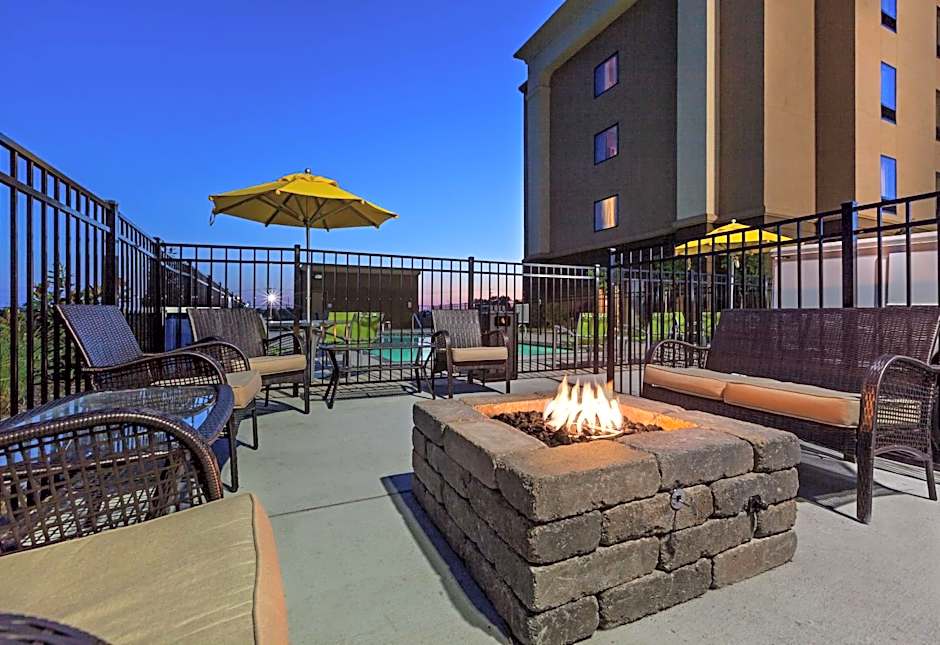 Hampton Inn By Hilton Marion