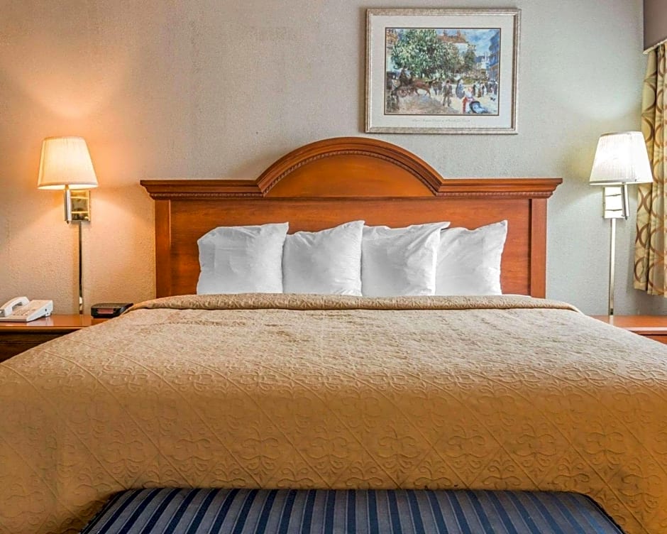 Quality Inn Grand Rapids North Walker