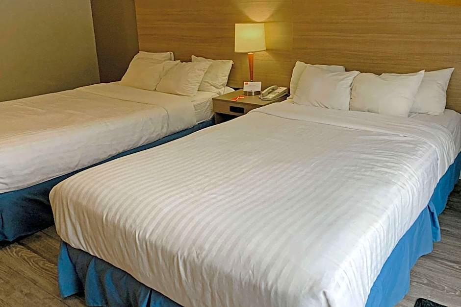 Econo Lodge Quebec Airport