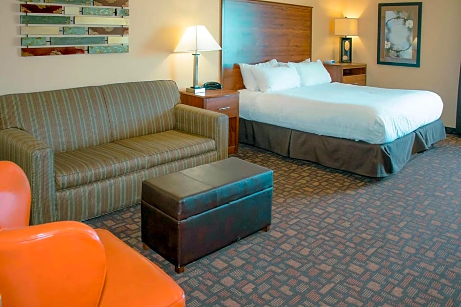 Grand Forks Lodge and Suites