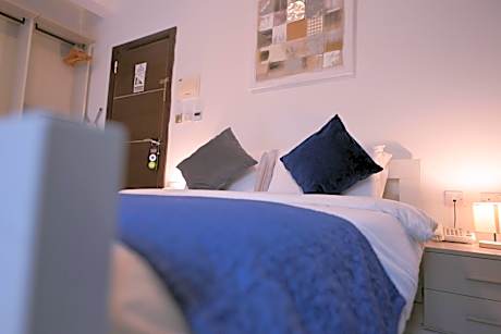 Double Room with Balcony and Side Sea VIew