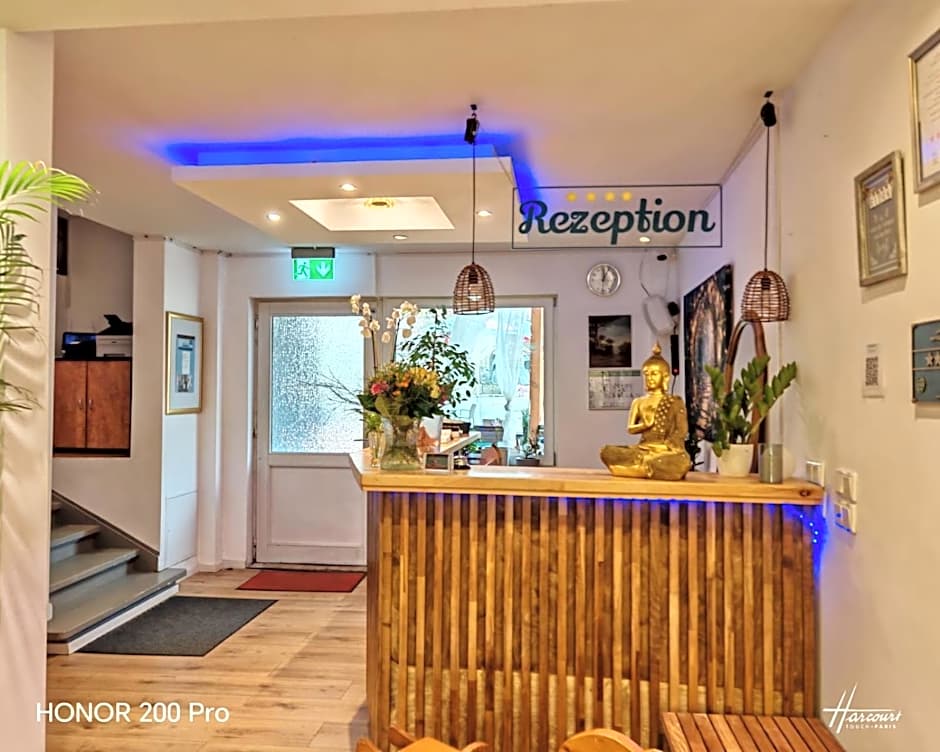 SILONCE Hotels & Restaurant