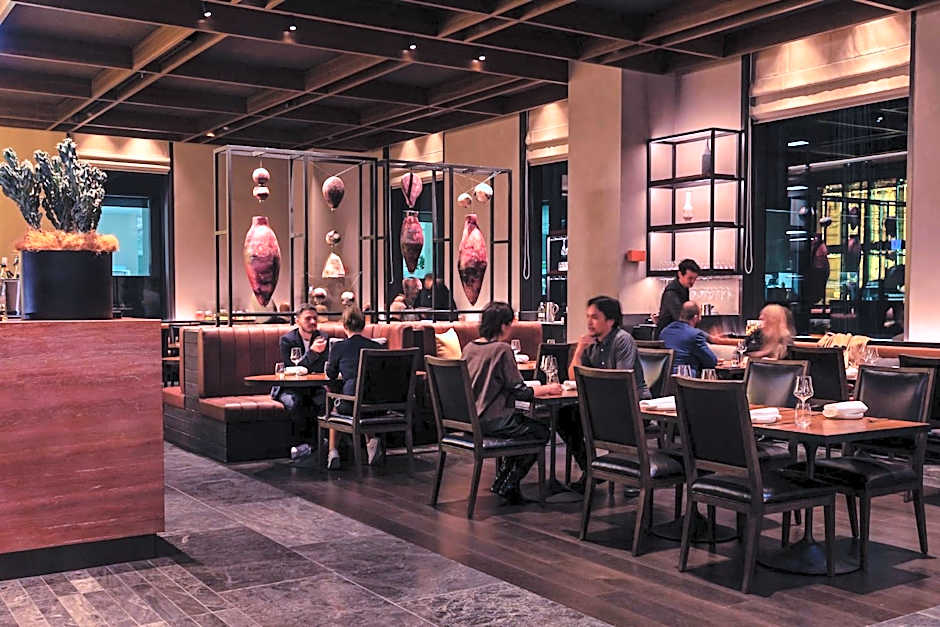 Next Hotel Melbourne, Curio Collection by Hilton