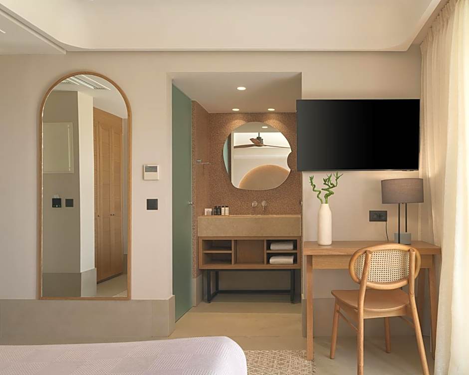 Paralos Venus Suites Adults Only