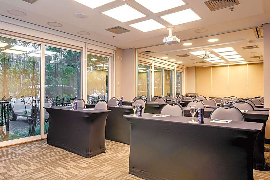 Blue Tree Premium Verbo Divino - Nações Unidas