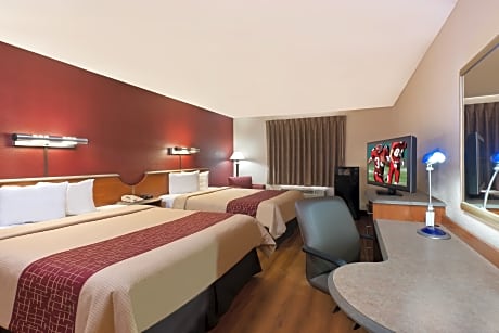 Deluxe 2 Queen Beds Smoking