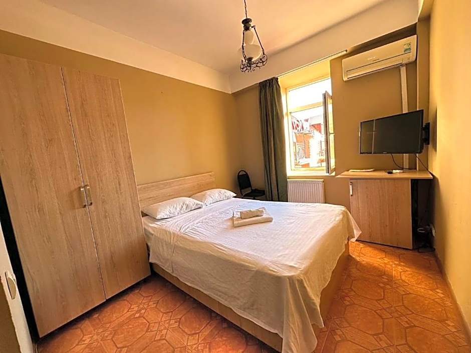 G Bakuri hotel – Batumi, IL
