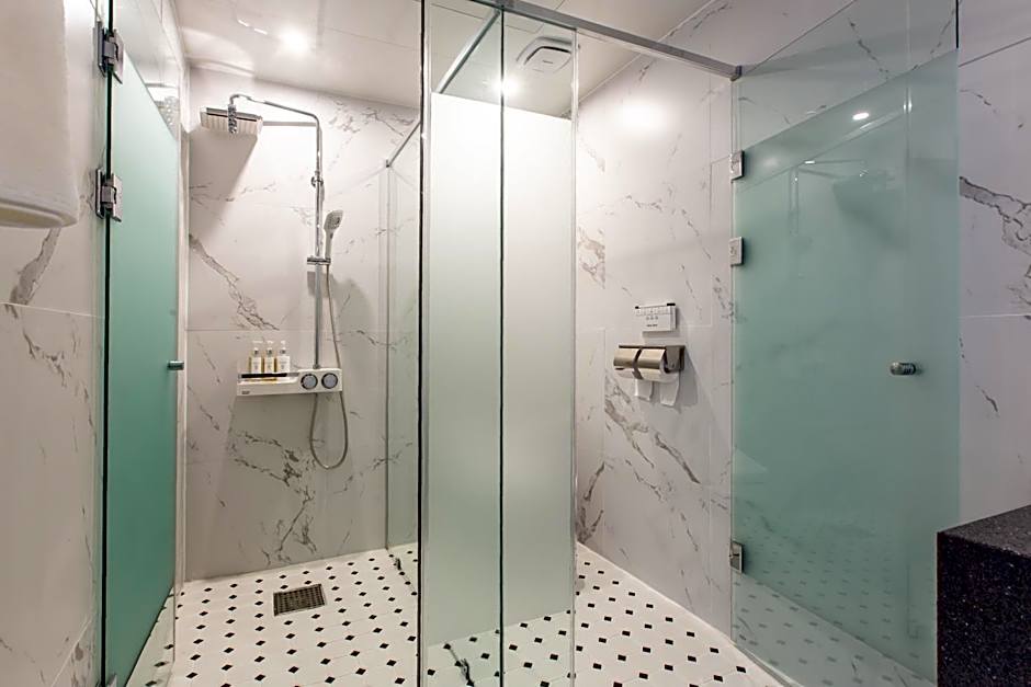 Brown Dot Gijang Yeonhwari