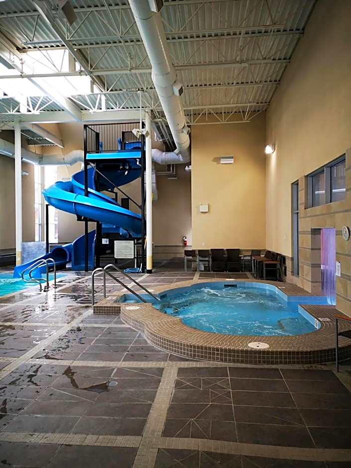 Sweet Condo Canmore GR：）