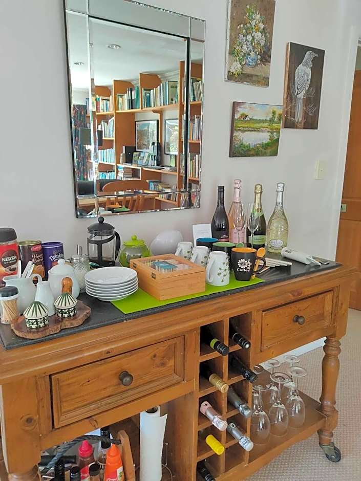 Golden Caves - Bed and Breakfast