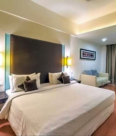 FabHotel Prime Royal Park I